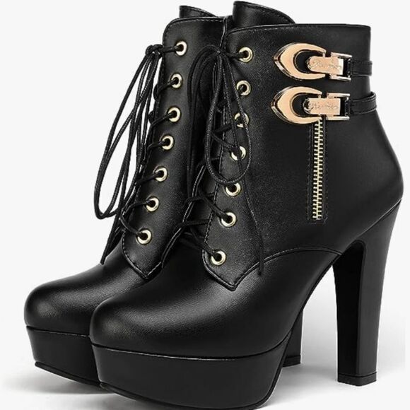 Vintage Shoes - 🩵NWOT Black Platform Ankle Boots Size 8